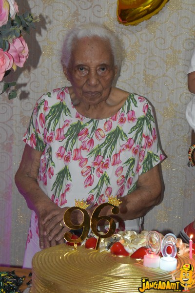 Aniversario de 96 anos da Dona Sinhara