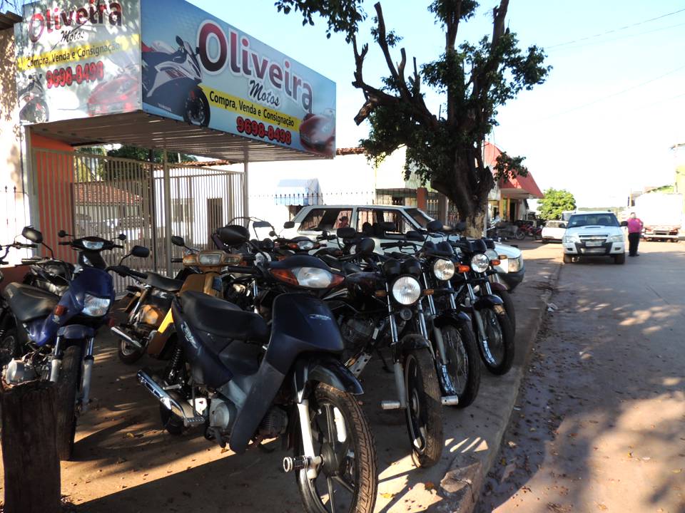Estamos trabalhando com “moto-taxi” 24hs, pelo telefone (65) 9698-8498.