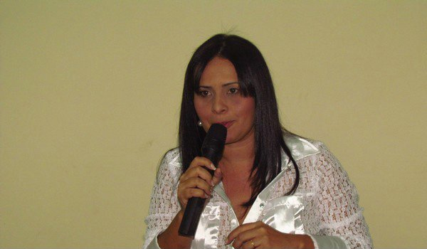 Bethania Cruz, 1ª Dama e Secretária de Assistência Social, frisou que é fundamental a presença da comunidade no ato
