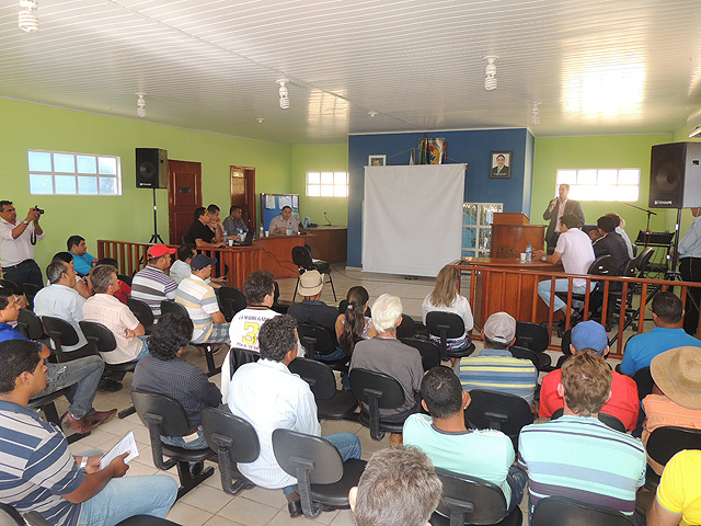O evento foi realizado com objetivo de explanar o projeto para os agricultores da região