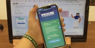 Inscrições do Prouni do 1º semestre começam nesta segunda; saiba quem tem direito à bolsa