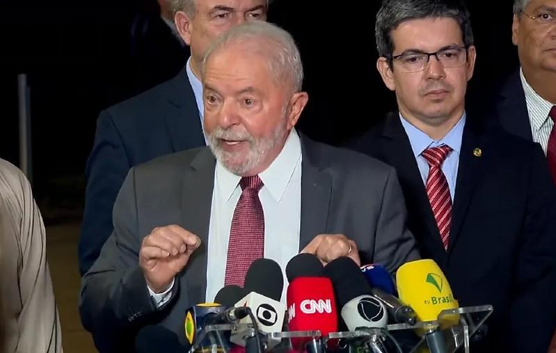 Lula responsabiliza professores por educação ruim no Brasil: 