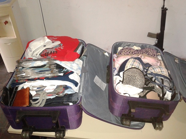 Mais de 150 peças de roupas foram furtadas da Magazine Vitória